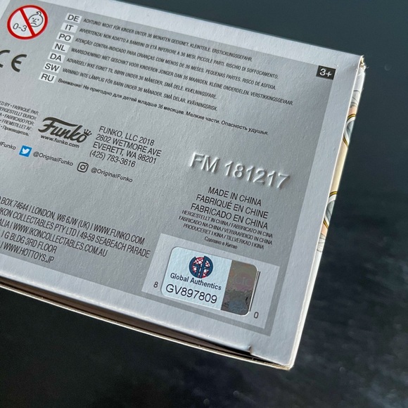 John Lithgow signed Funko Pop! #04 Albus Dumbledore with COA - Picture 7 of 7